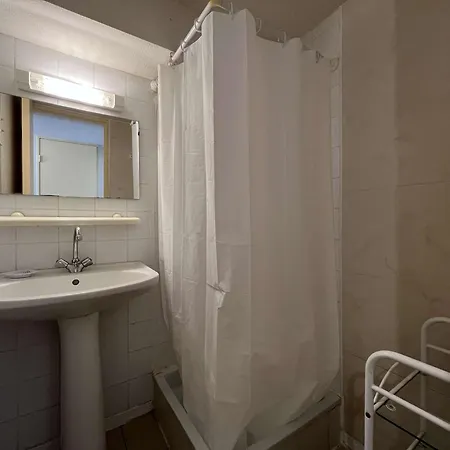 Pavillon A Gruissan, 25m², 4 Pers., Piscine, Parking, Proche - Fr-1-229-115